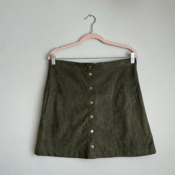 Kaitlyn Boutique / Forest Green Button Up A-Line High Waisted Skirt - Picture 1 of 6